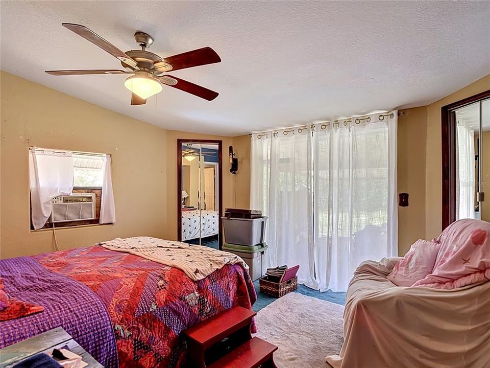 For Sale: $230,000 (3 beds, 2 baths, 1248 Square Feet)