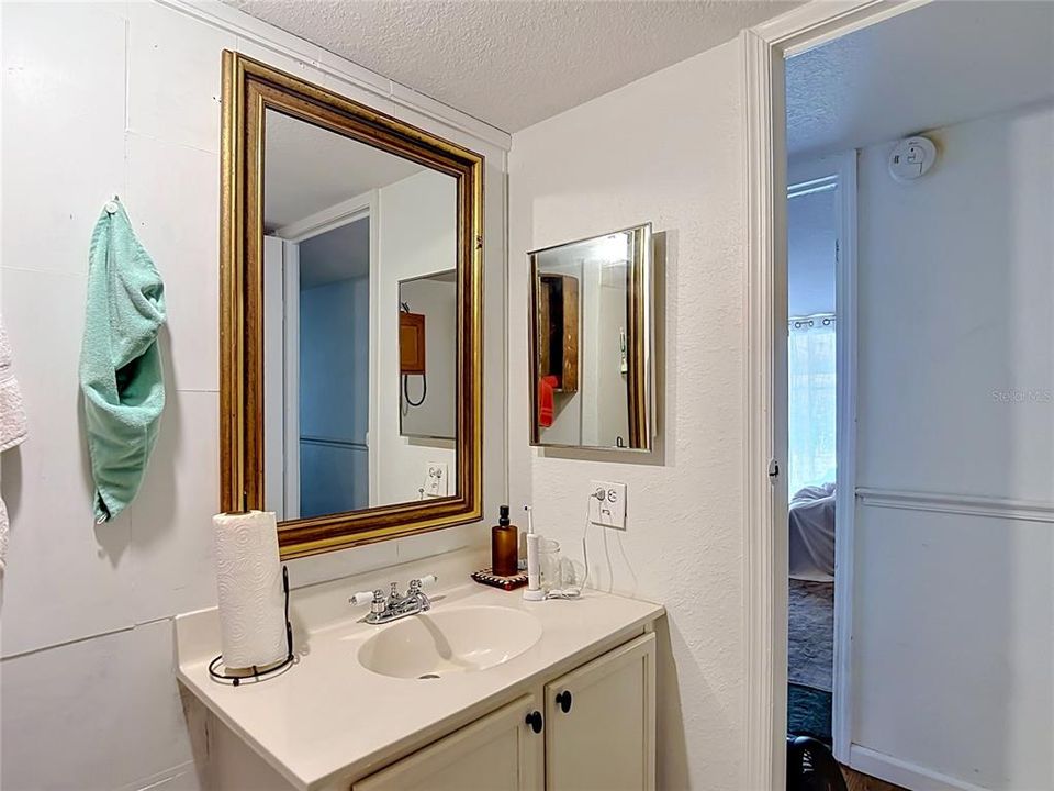 For Sale: $230,000 (3 beds, 2 baths, 1248 Square Feet)