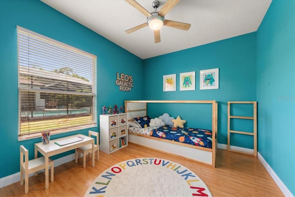 Activo con contrato: $659,000 (4 camas, 3 baños, 2740 Pies cuadrados)