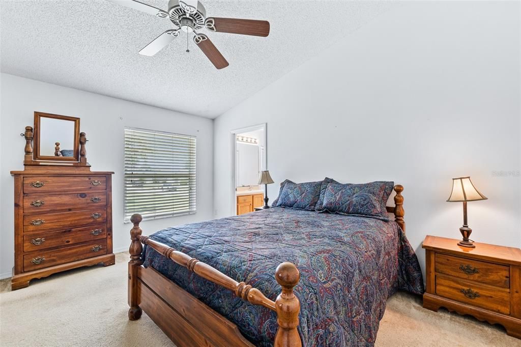 For Sale: $337,500 (3 beds, 2 baths, 1514 Square Feet)