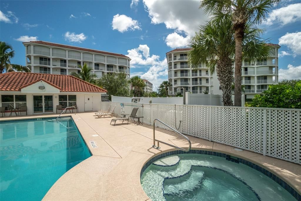 Active With Contract: $375,000 (3 beds, 2 baths, 1852 Square Feet)