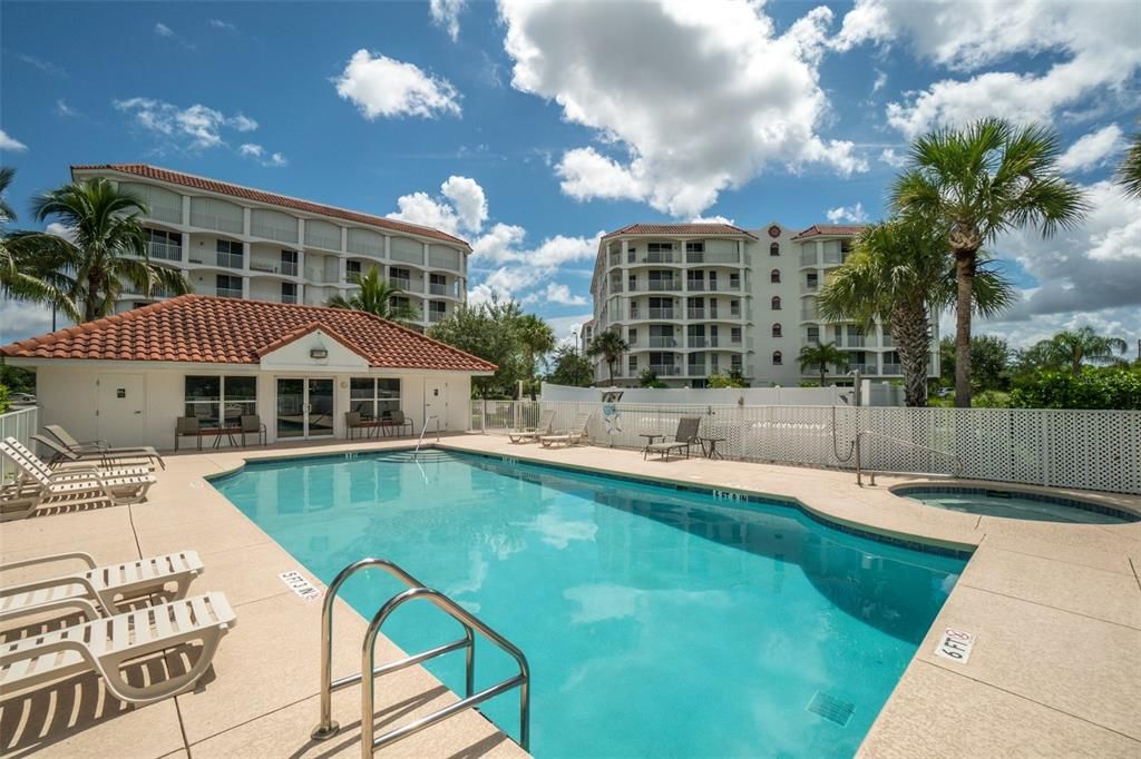 Active With Contract: $375,000 (3 beds, 2 baths, 1852 Square Feet)