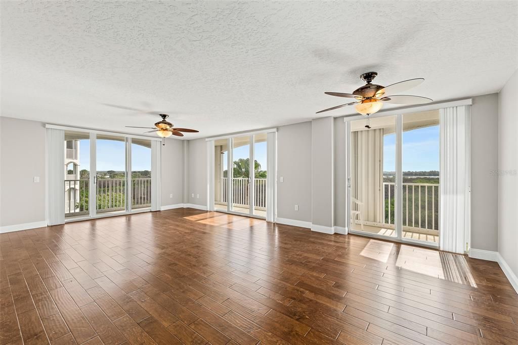 Active With Contract: $375,000 (3 beds, 2 baths, 1852 Square Feet)