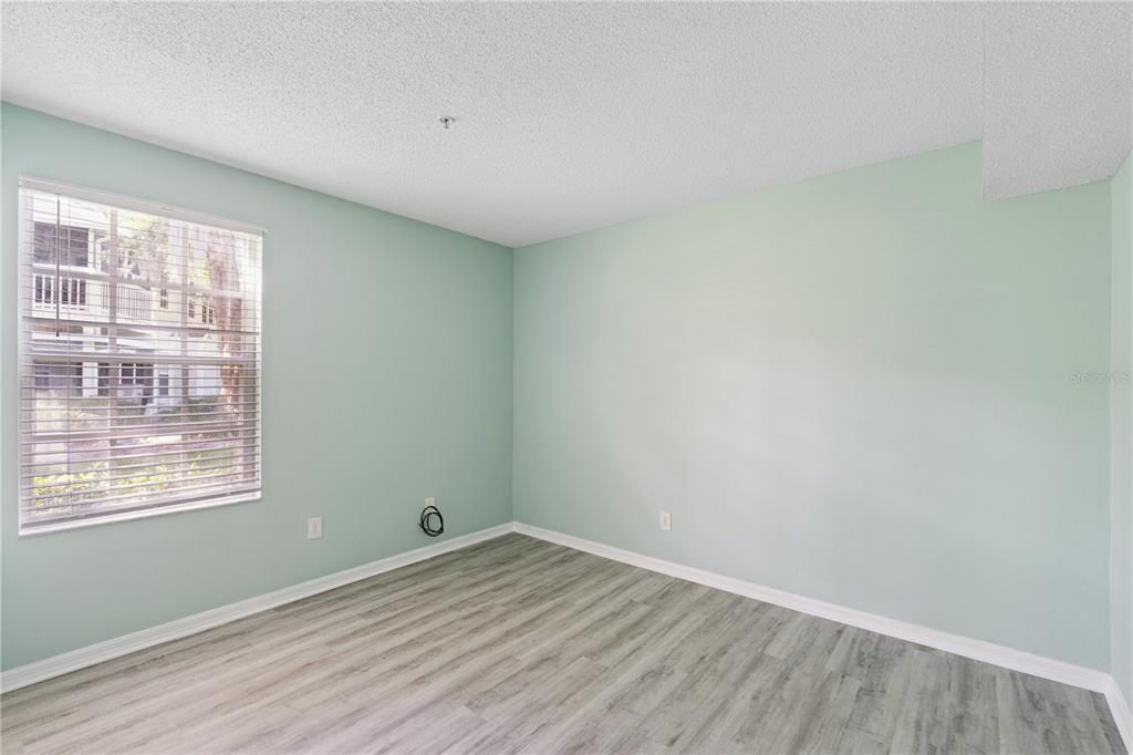 For Rent: $2,200 (3 beds, 2 baths, 1457 Square Feet)