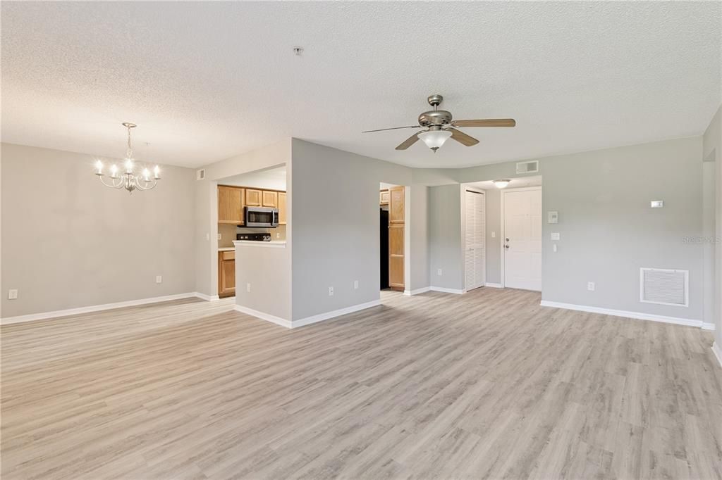 For Rent: $2,200 (3 beds, 2 baths, 1457 Square Feet)