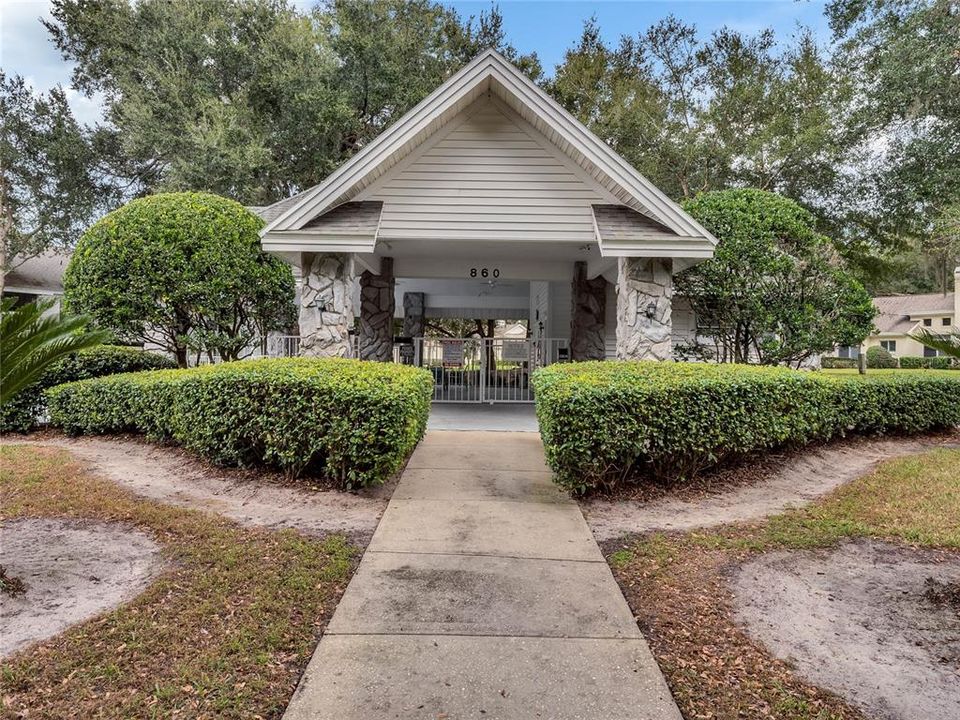 For Rent: $2,200 (3 beds, 2 baths, 1457 Square Feet)