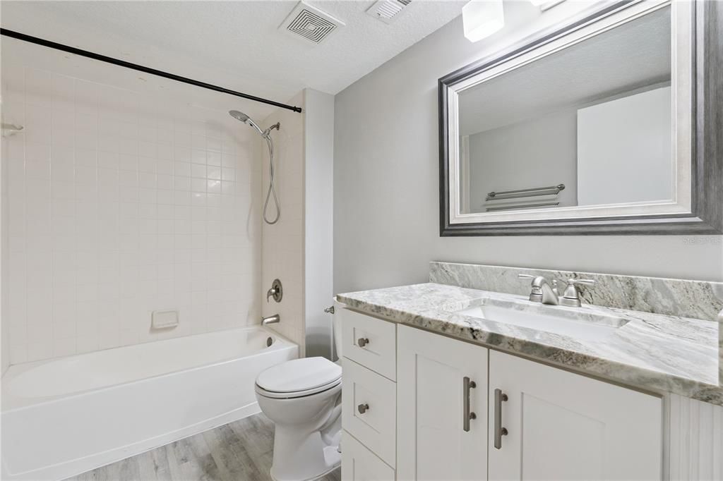 For Rent: $2,200 (3 beds, 2 baths, 1457 Square Feet)
