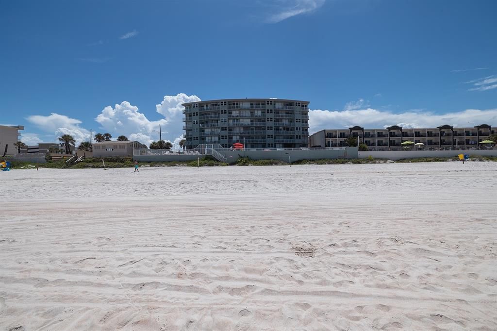 For Rent: $1,800 (1 beds, 1 baths, 441 Square Feet)