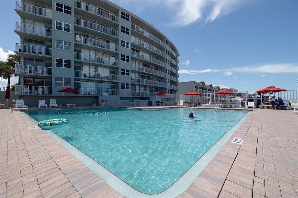 For Rent: $1,800 (1 beds, 1 baths, 441 Square Feet)