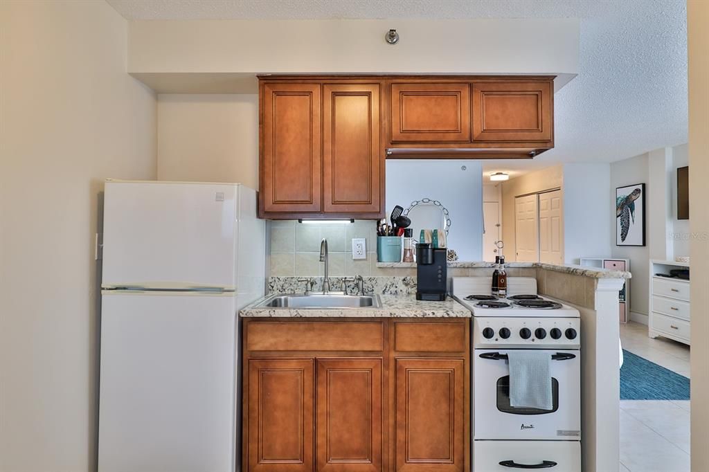 For Rent: $1,800 (1 beds, 1 baths, 441 Square Feet)