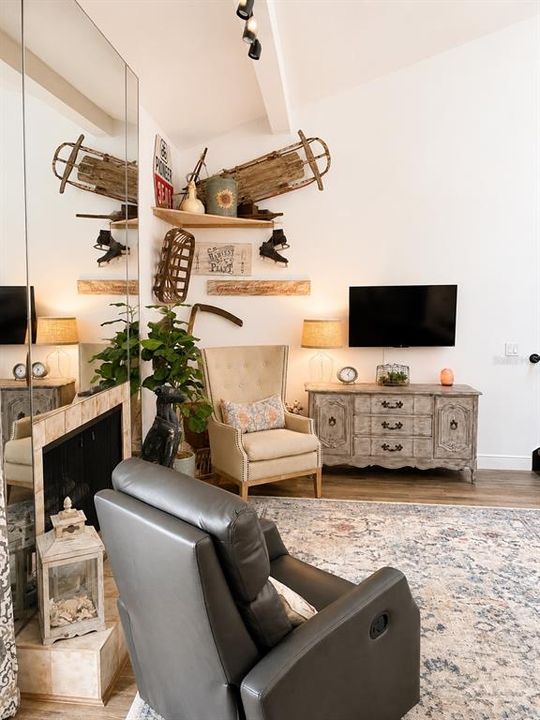 Activo con contrato: $219,900 (2 camas, 2 baños, 1354 Pies cuadrados)
