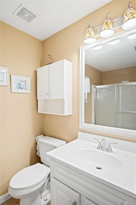 На продажу: $360,000 (4 спален, 2 ванн, 2108 Квадратных фут)