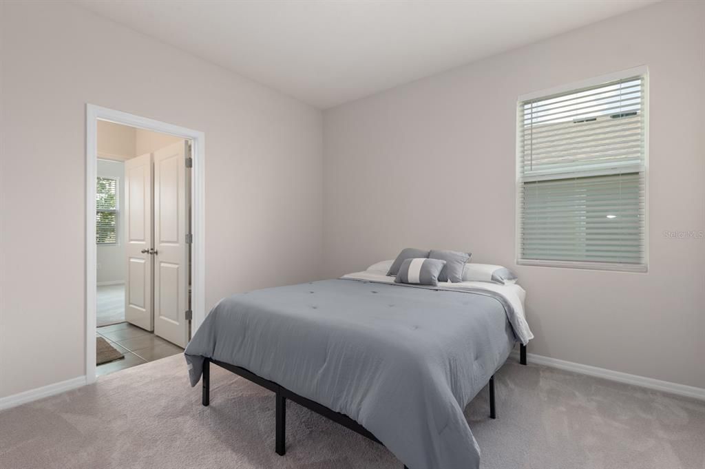 Active With Contract: $3,200 (4 beds, 3 baths, 2787 Square Feet)