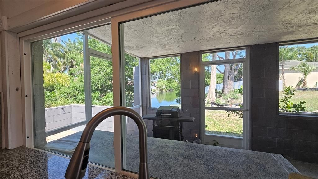 For Sale: $179,900 (2 beds, 2 baths, 1334 Square Feet)