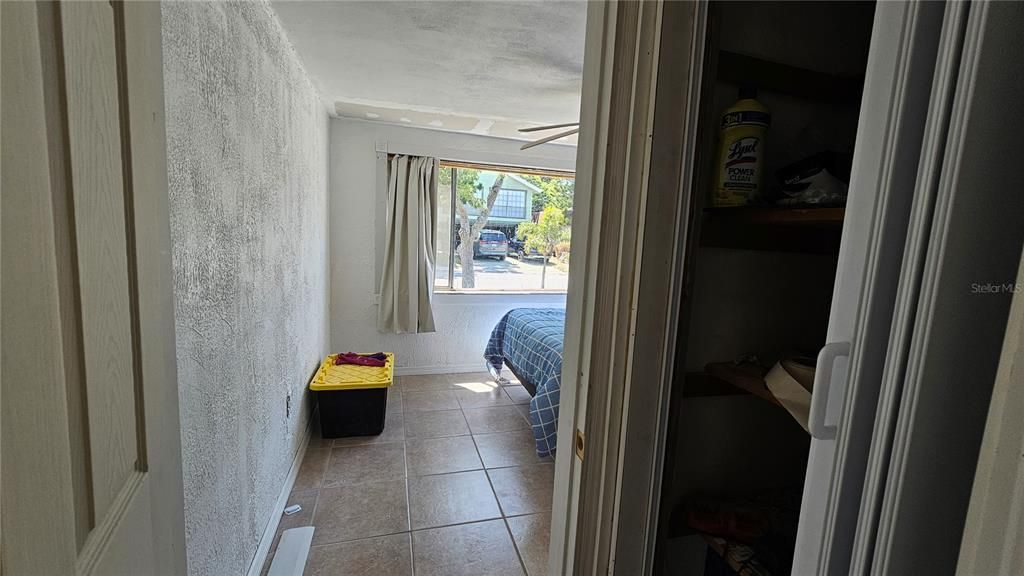 For Sale: $179,900 (2 beds, 2 baths, 1334 Square Feet)