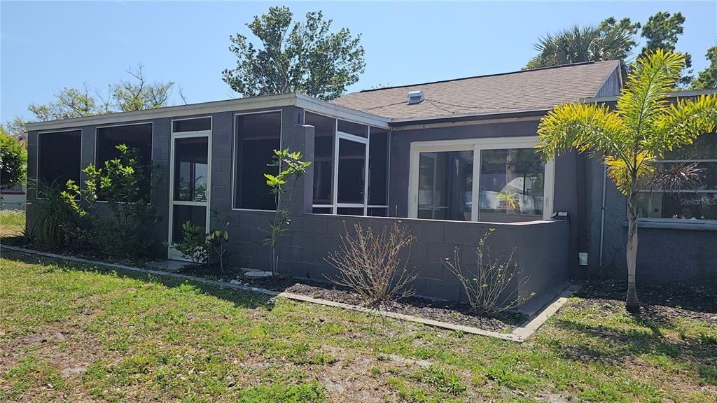 For Sale: $179,900 (2 beds, 2 baths, 1334 Square Feet)
