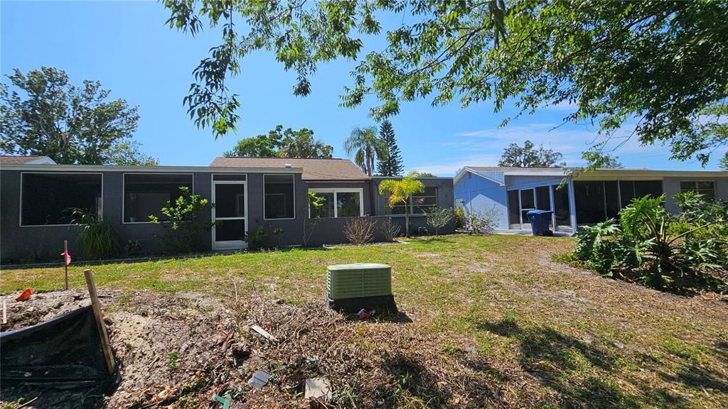 For Sale: $179,900 (2 beds, 2 baths, 1334 Square Feet)