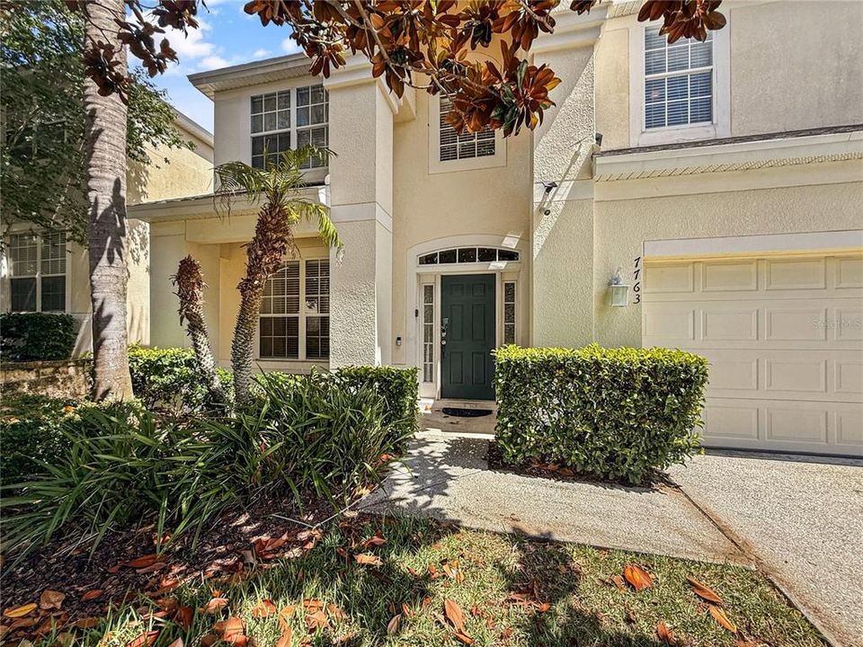 Active With Contract: $620,000 (6 beds, 4 baths, 2812 Square Feet)