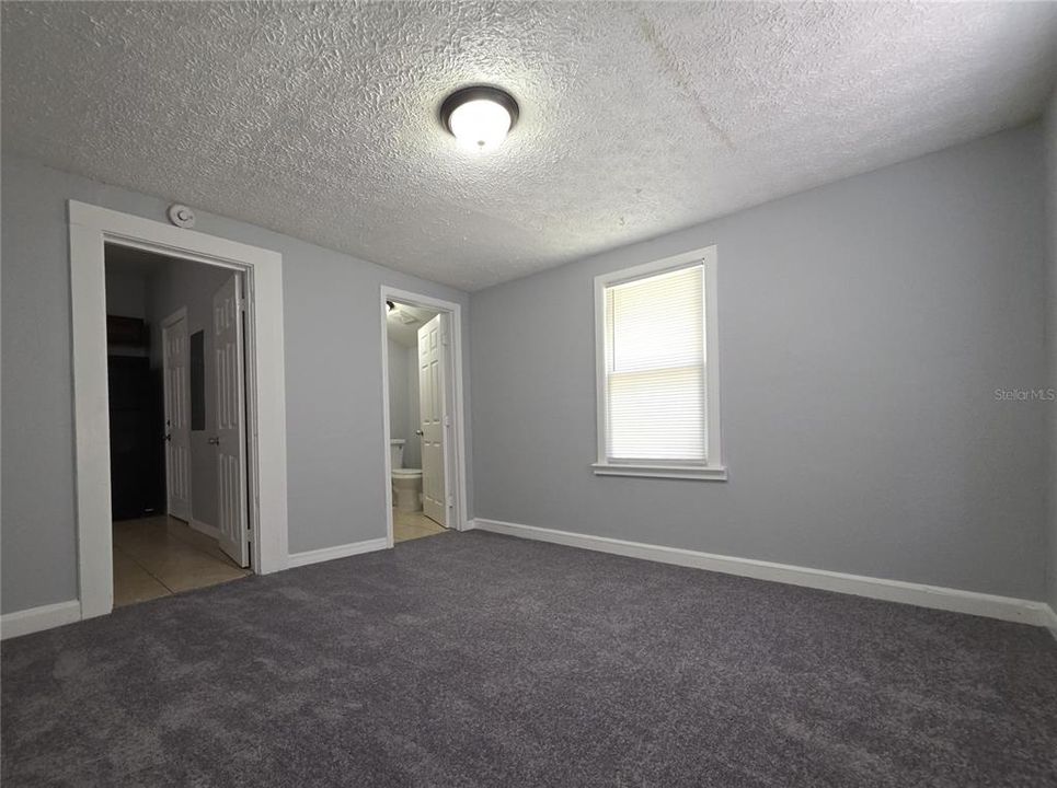For Rent: $1,450 (3 beds, 2 baths, 1008 Square Feet)