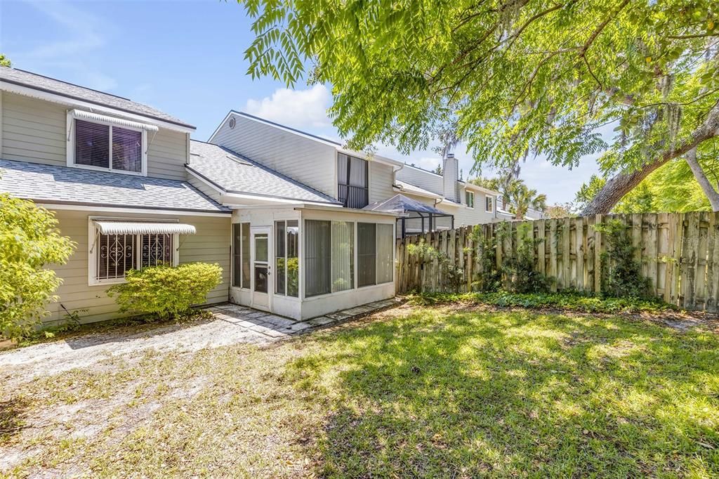For Sale: $315,000 (2 beds, 2 baths, 1408 Square Feet)