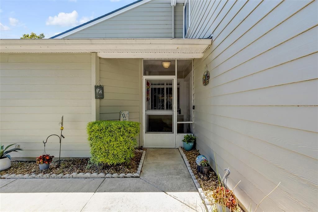 For Sale: $315,000 (2 beds, 2 baths, 1408 Square Feet)