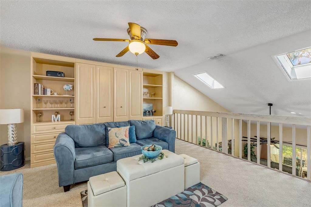 For Sale: $315,000 (2 beds, 2 baths, 1408 Square Feet)