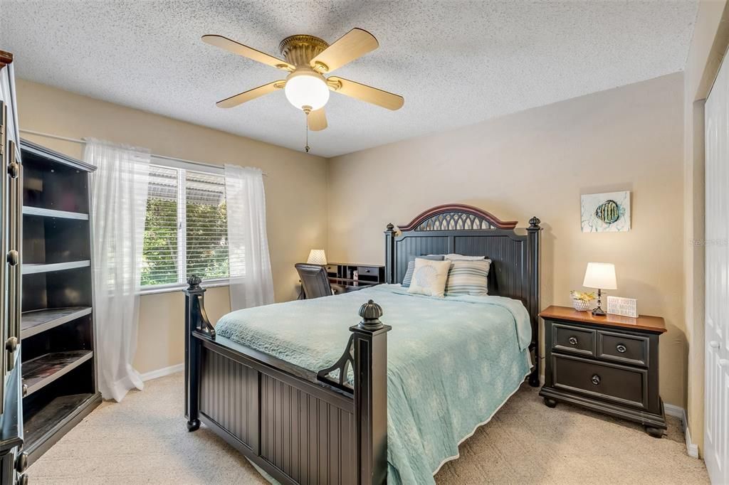 For Sale: $315,000 (2 beds, 2 baths, 1408 Square Feet)