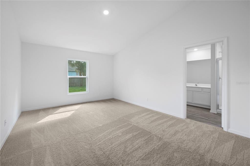 Activo con contrato: $329,900 (3 camas, 2 baños, 1680 Pies cuadrados)