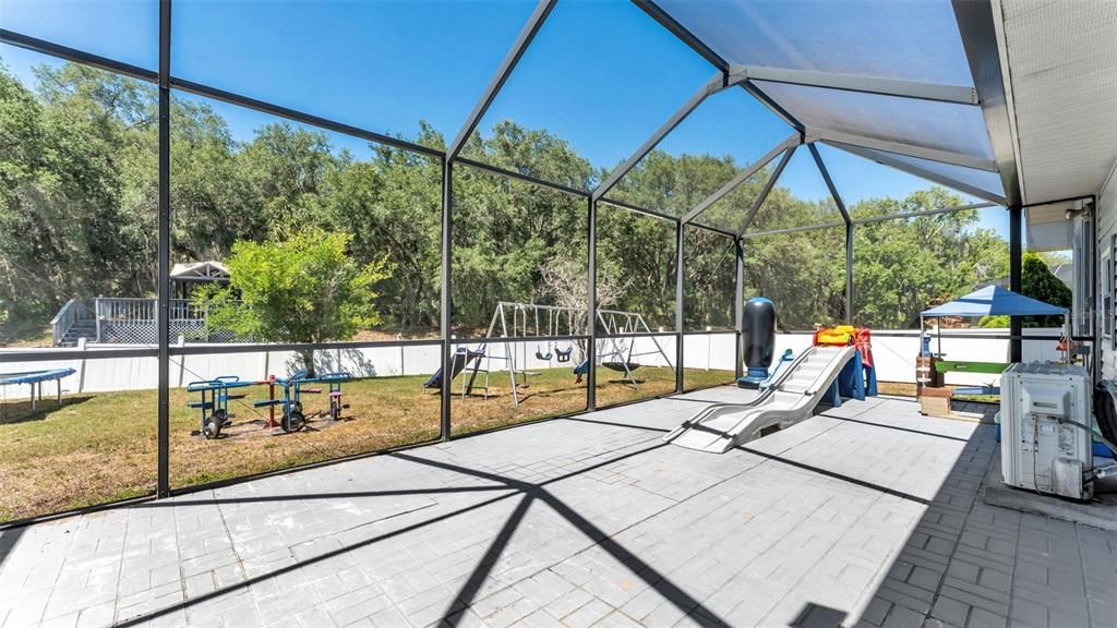 En Venta: $580,000 (4 camas, 2 baños, 3086 Pies cuadrados)