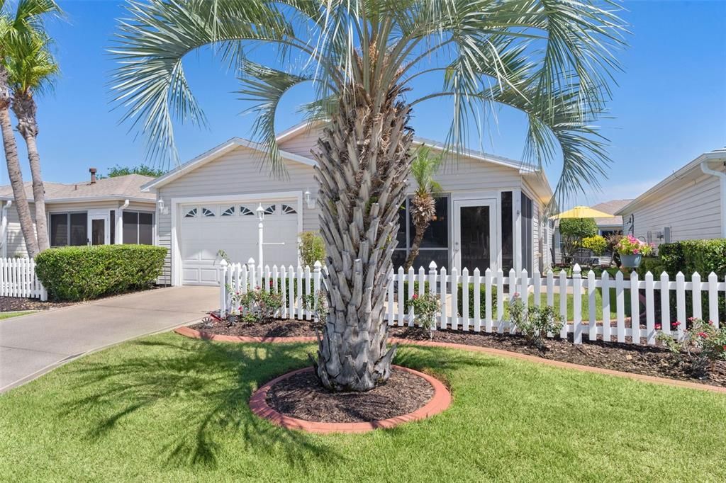 For Sale: $279,000 (2 beds, 2 baths, 1188 Square Feet)
