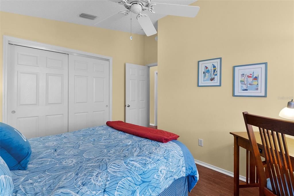 For Sale: $279,000 (2 beds, 2 baths, 1188 Square Feet)