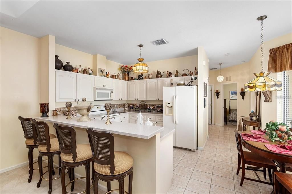 For Sale: $304,900 (3 beds, 3 baths, 1781 Square Feet)