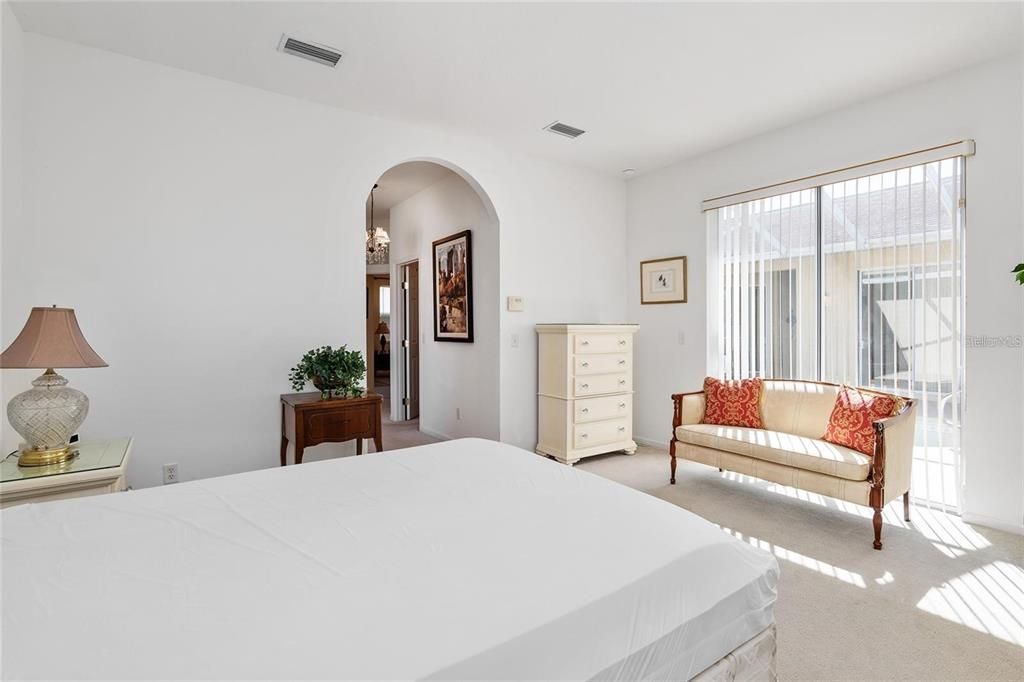 For Sale: $304,900 (3 beds, 3 baths, 1781 Square Feet)