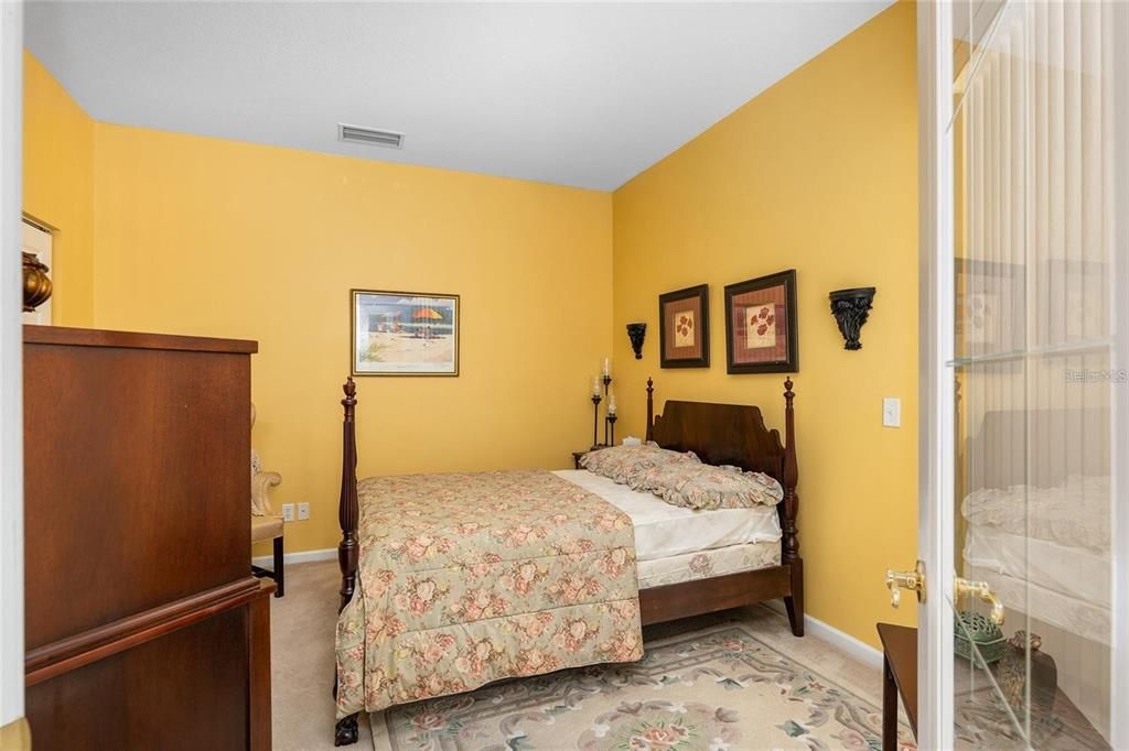 For Sale: $304,900 (3 beds, 3 baths, 1781 Square Feet)