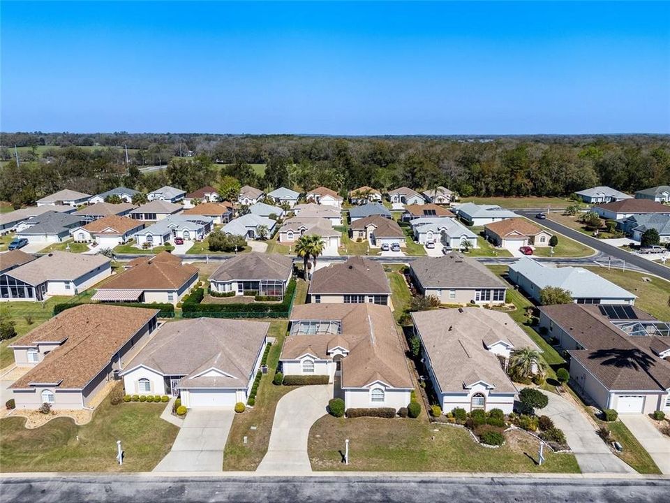 For Sale: $304,900 (3 beds, 3 baths, 1781 Square Feet)