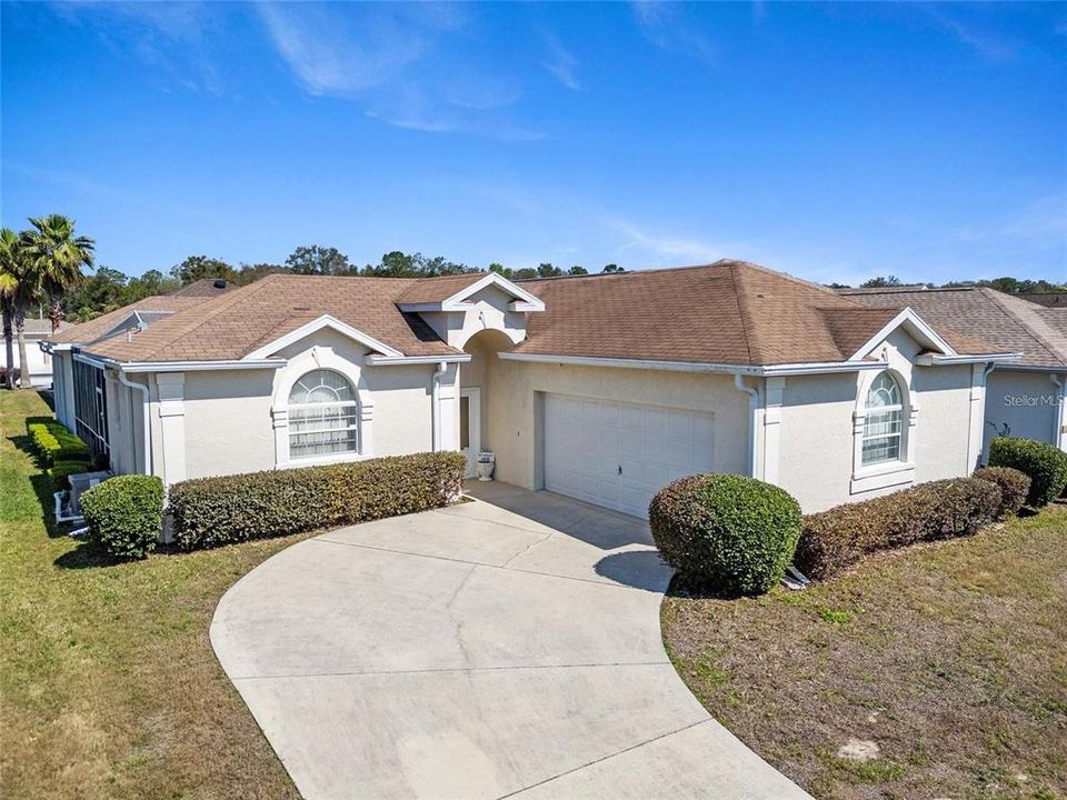 For Sale: $304,900 (3 beds, 3 baths, 1781 Square Feet)