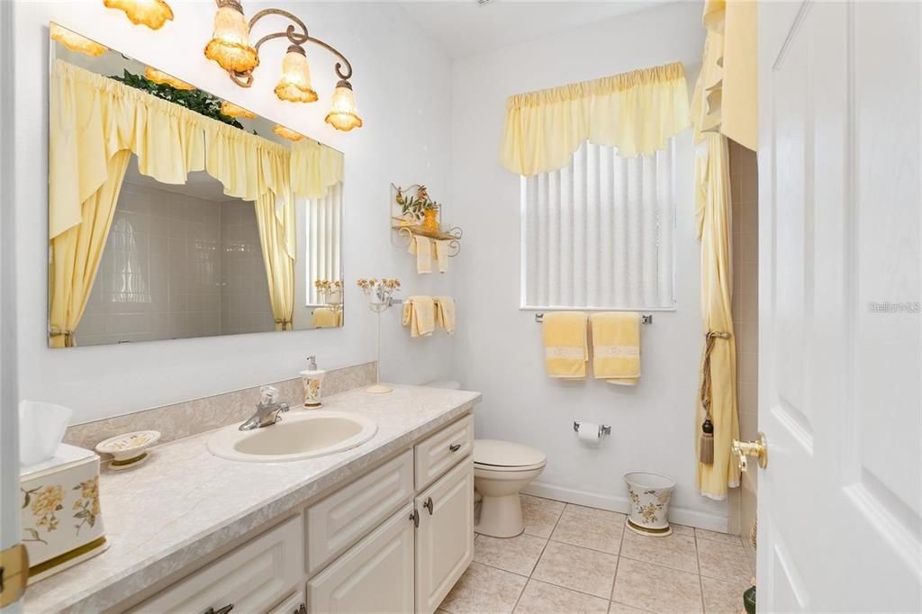 For Sale: $304,900 (3 beds, 3 baths, 1781 Square Feet)