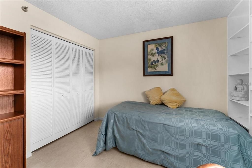 En Venta: $235,000 (2 camas, 2 baños, 1137 Pies cuadrados)