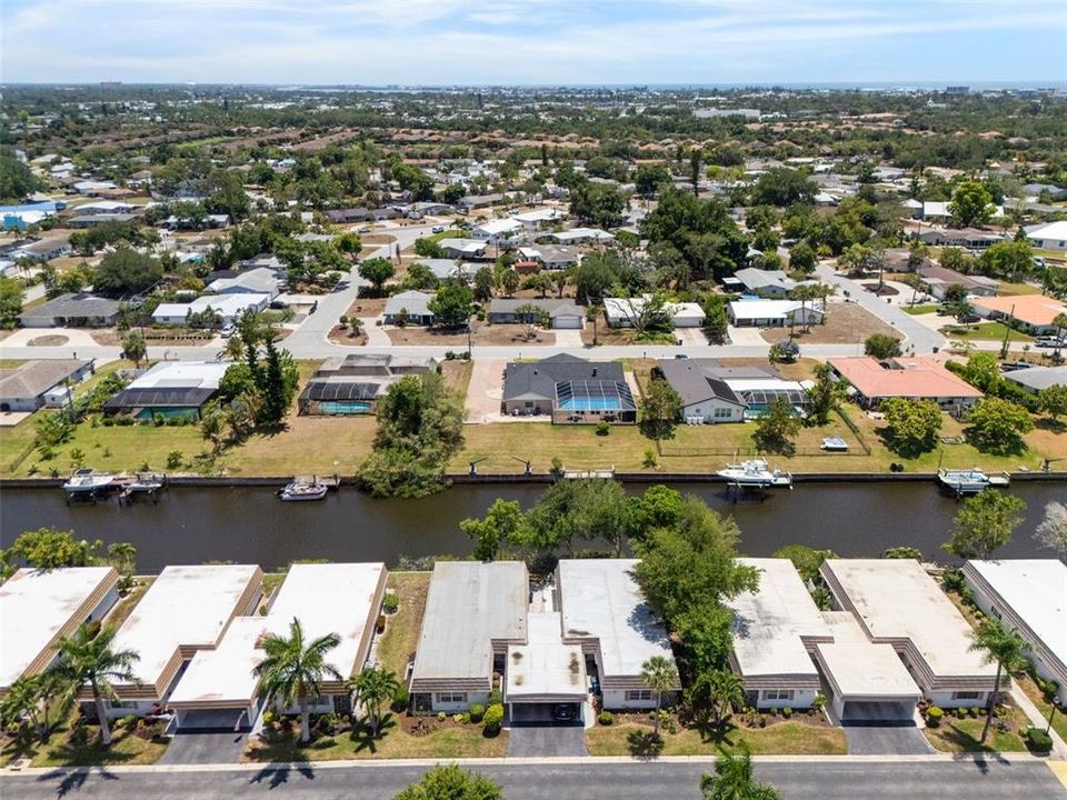 Activo con contrato: $299,000 (2 camas, 2 baños, 1480 Pies cuadrados)