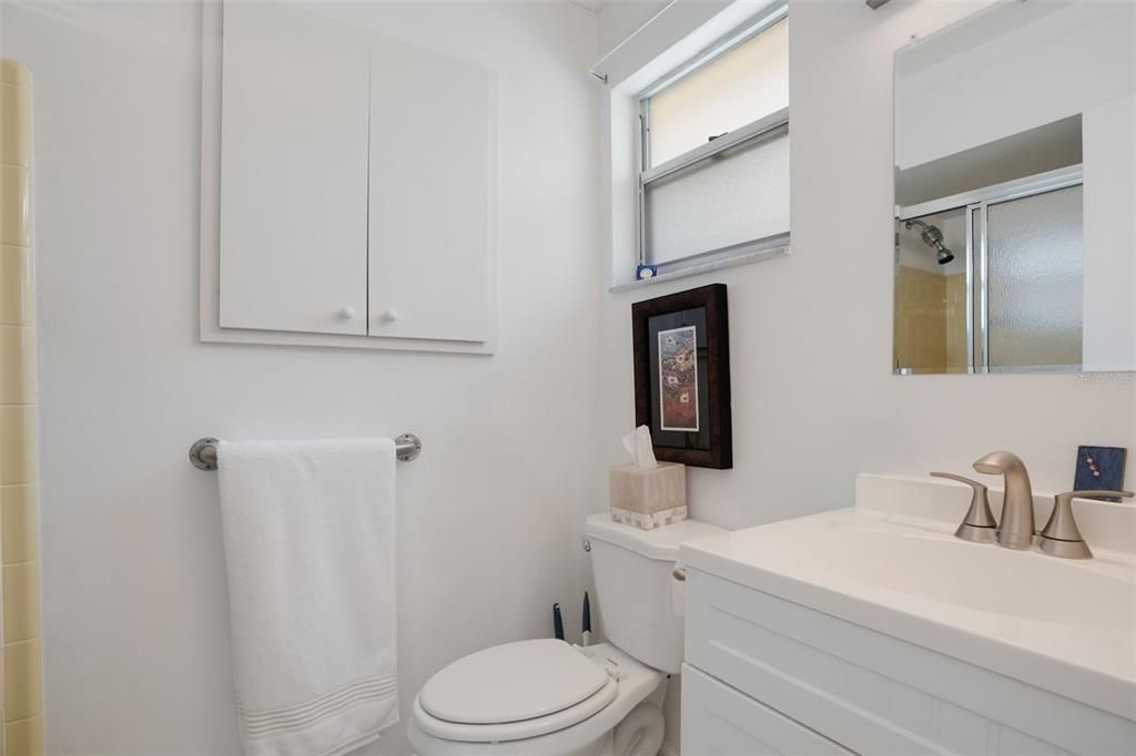 Activo con contrato: $299,000 (2 camas, 2 baños, 1480 Pies cuadrados)