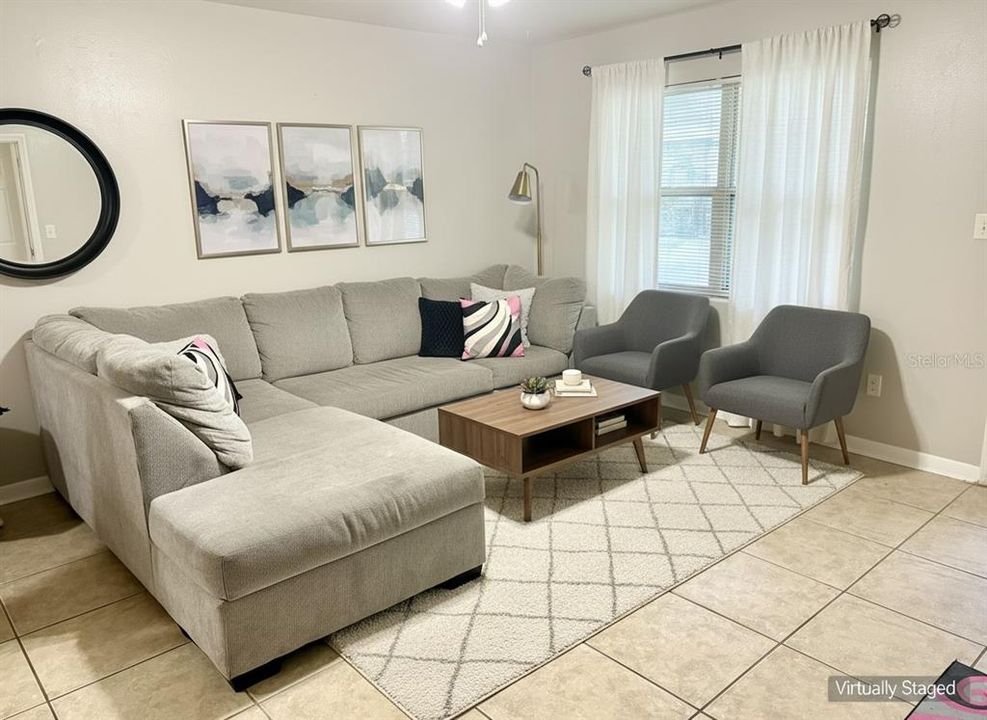 For Sale: $169,000 (3 beds, 1 baths, 936 Square Feet)