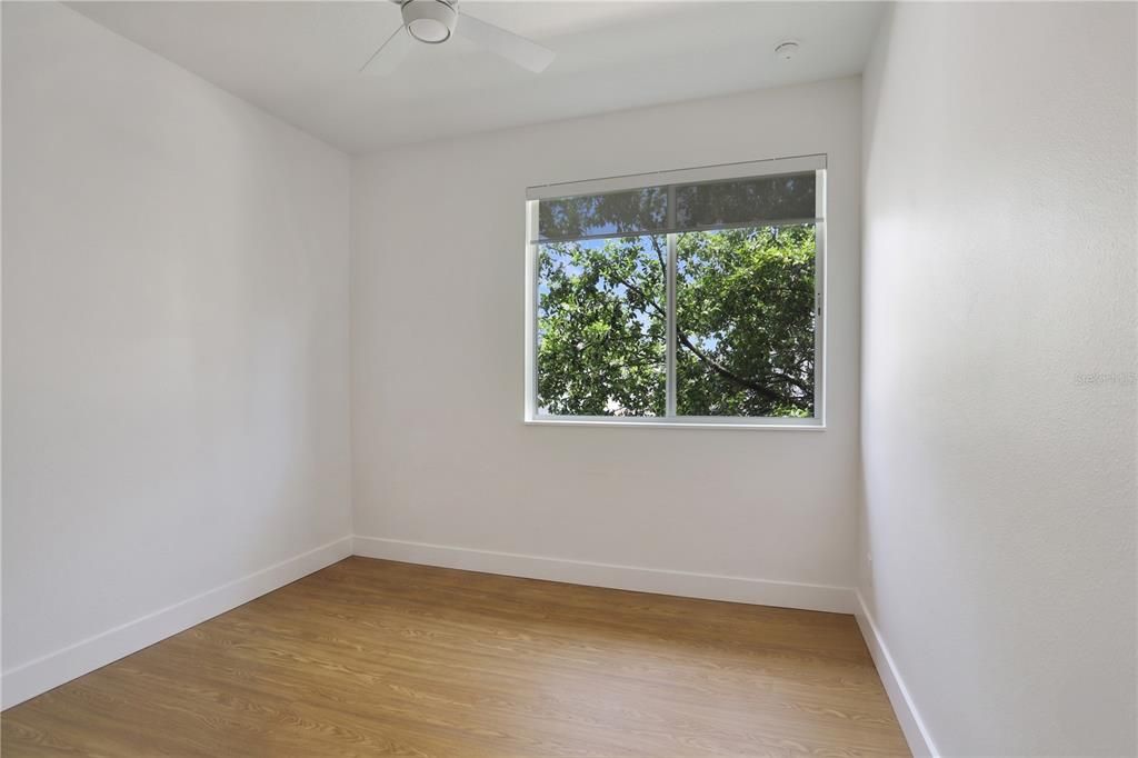 Activo con contrato: $925,000 (4 camas, 3 baños, 2328 Pies cuadrados)