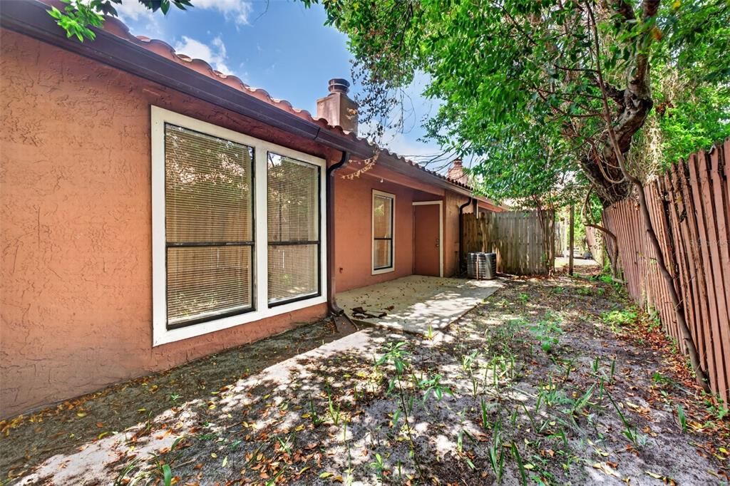 En Renta: $1,650 (2 camas, 2 baños, 1037 Pies cuadrados)