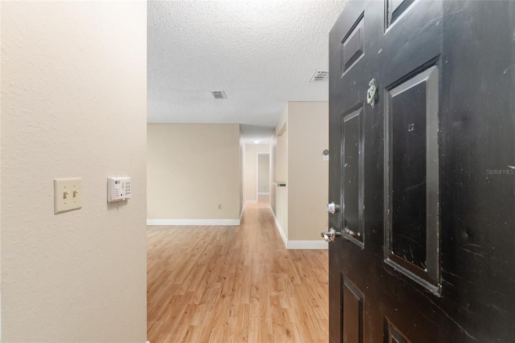 En Venta: $140,000 (2 camas, 2 baños, 950 Pies cuadrados)