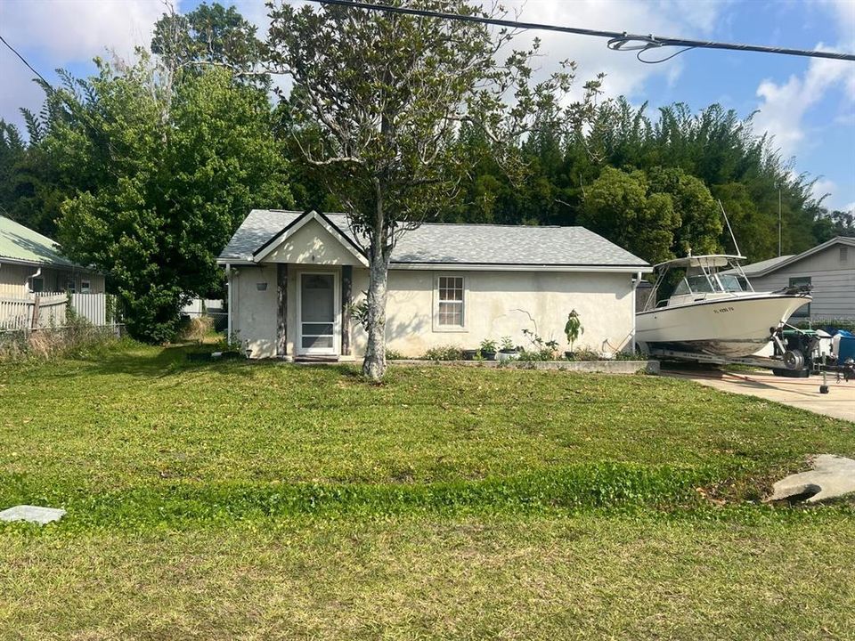 For Sale: $189,000 (2 beds, 2 baths, 1088 Square Feet)