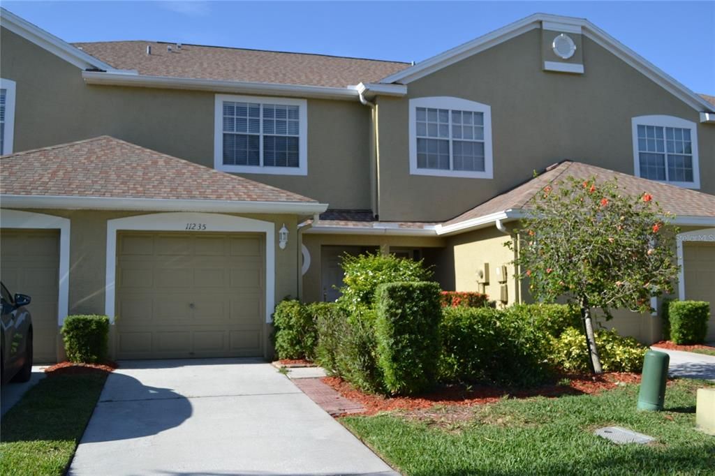 For Rent: $2,900 (2 beds, 2 baths, 1524 Square Feet)