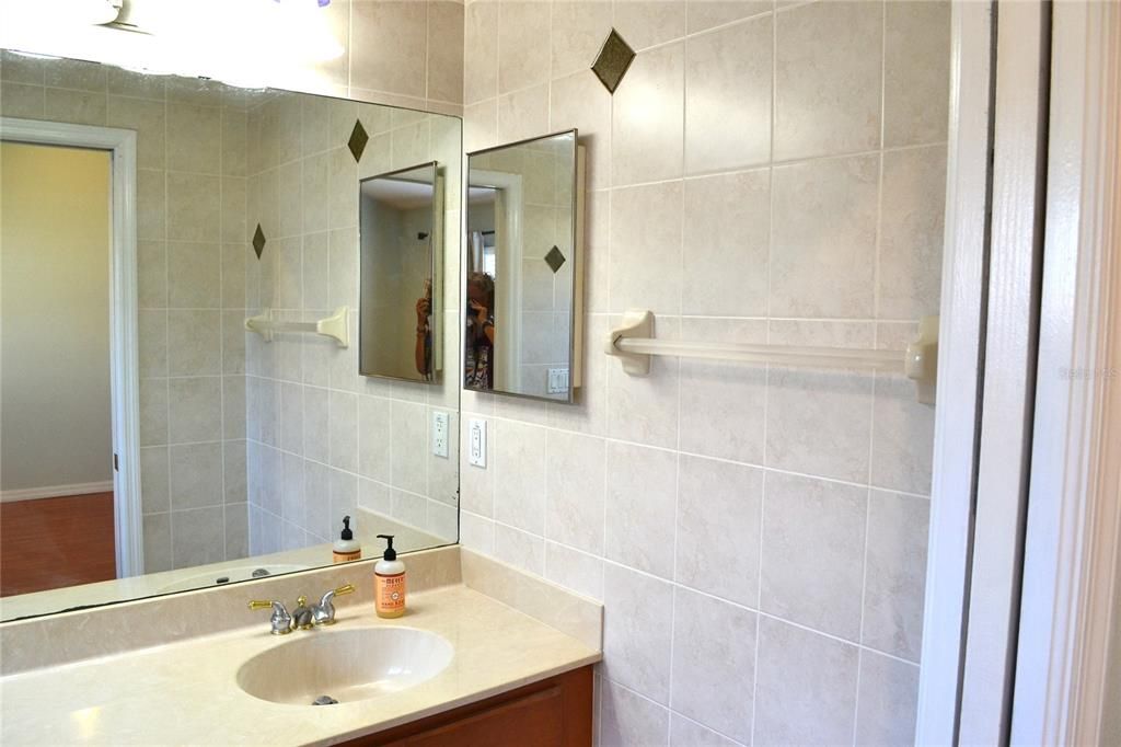 For Rent: $2,900 (2 beds, 2 baths, 1524 Square Feet)