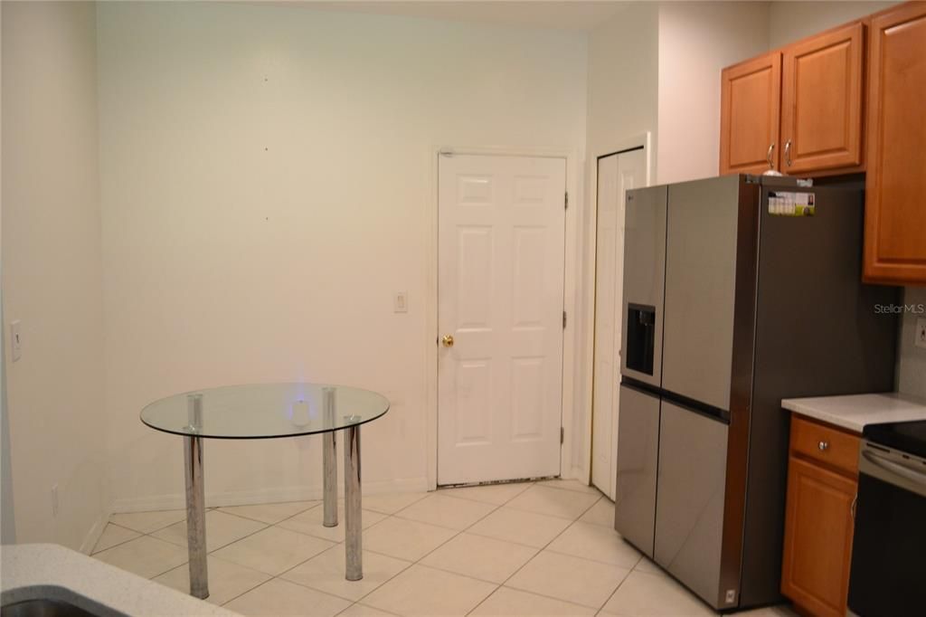 For Rent: $2,900 (2 beds, 2 baths, 1524 Square Feet)