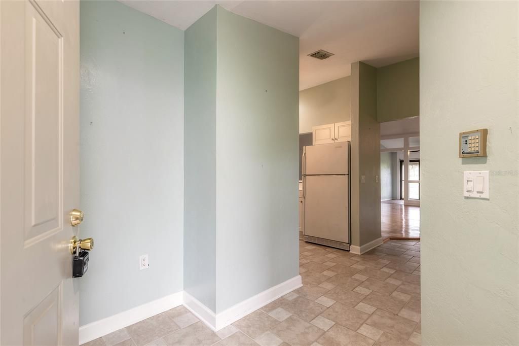 En Venta: $250,000 (2 camas, 2 baños, 1173 Pies cuadrados)