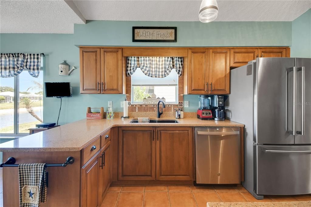 Activo con contrato: $259,900 (3 camas, 2 baños, 1735 Pies cuadrados)